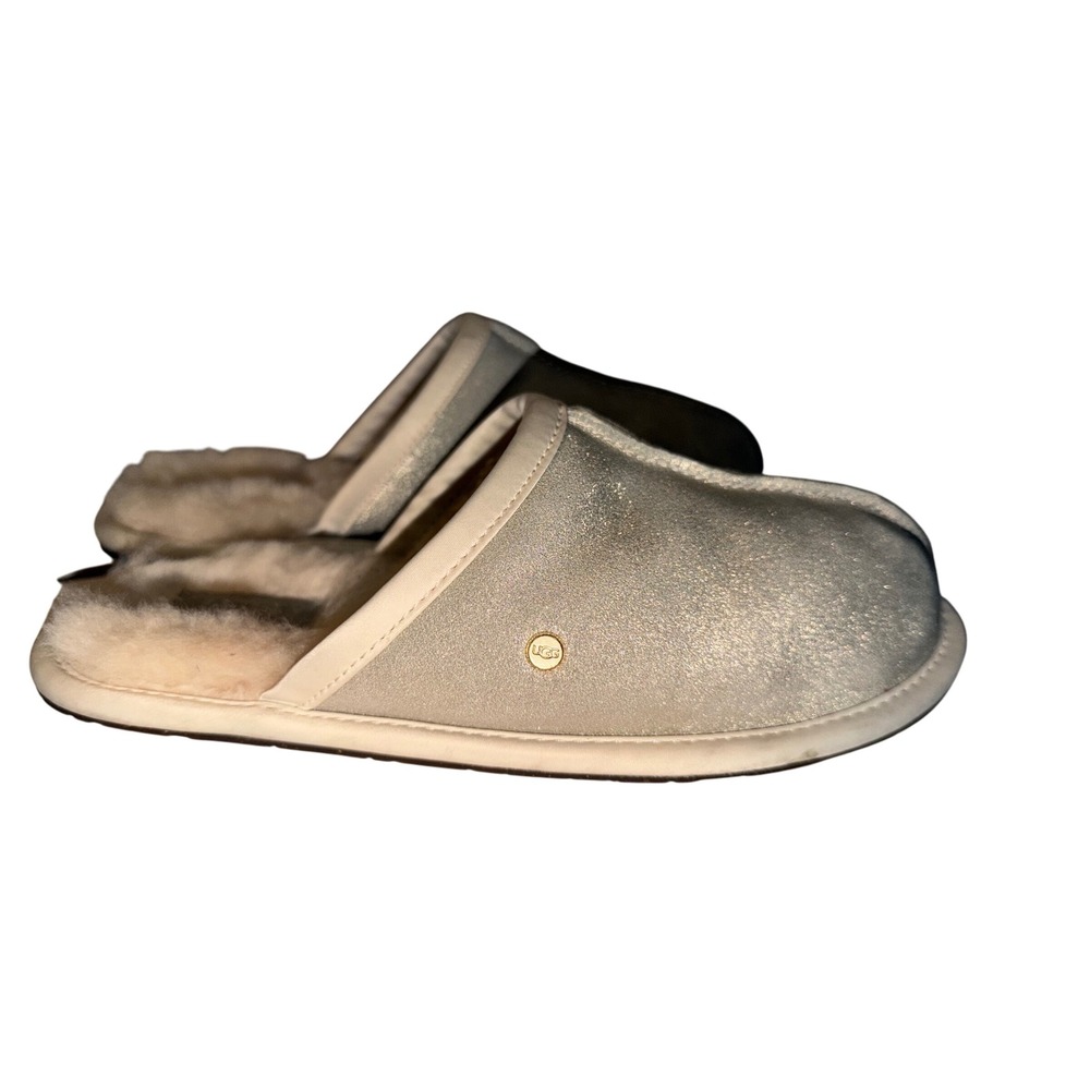 UGG Australia Womens Slippers Slides Size 8 Metallic Silver Sheepskin Lined Mule